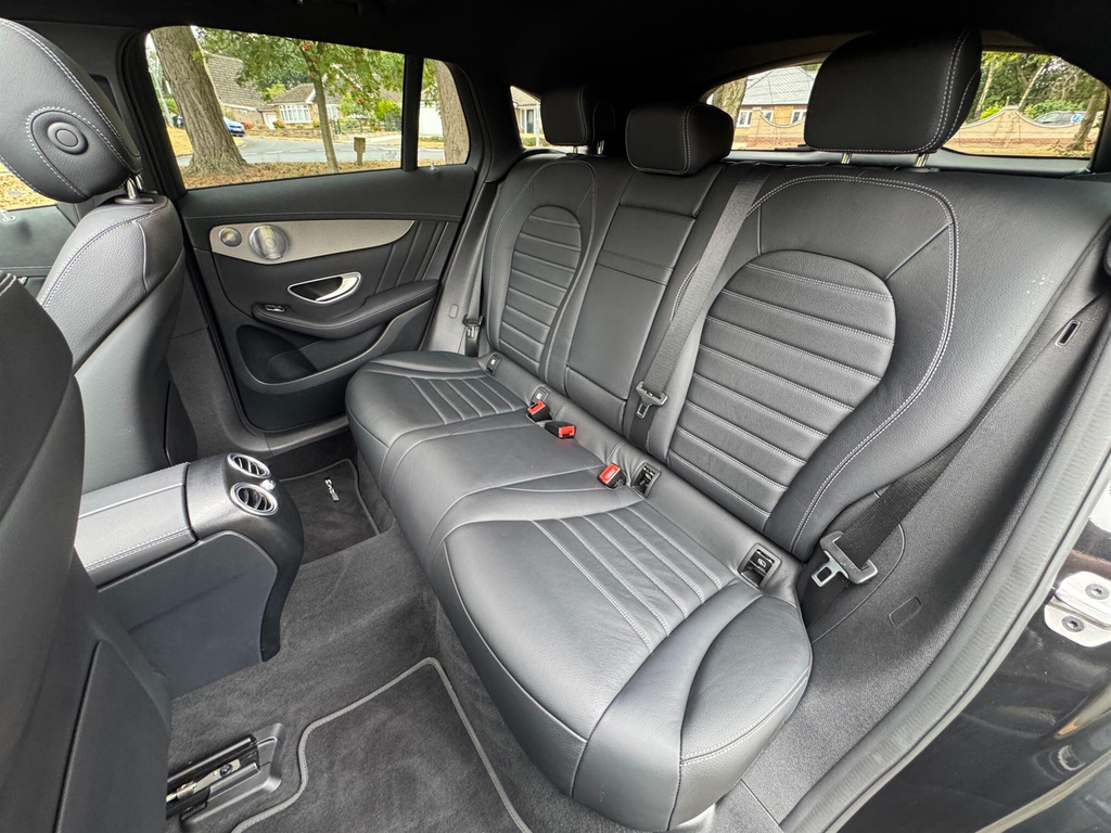 Mercedes-Benz EQC Eqc 400 300Kw Amg Line Premium 80Kwh Grey #13