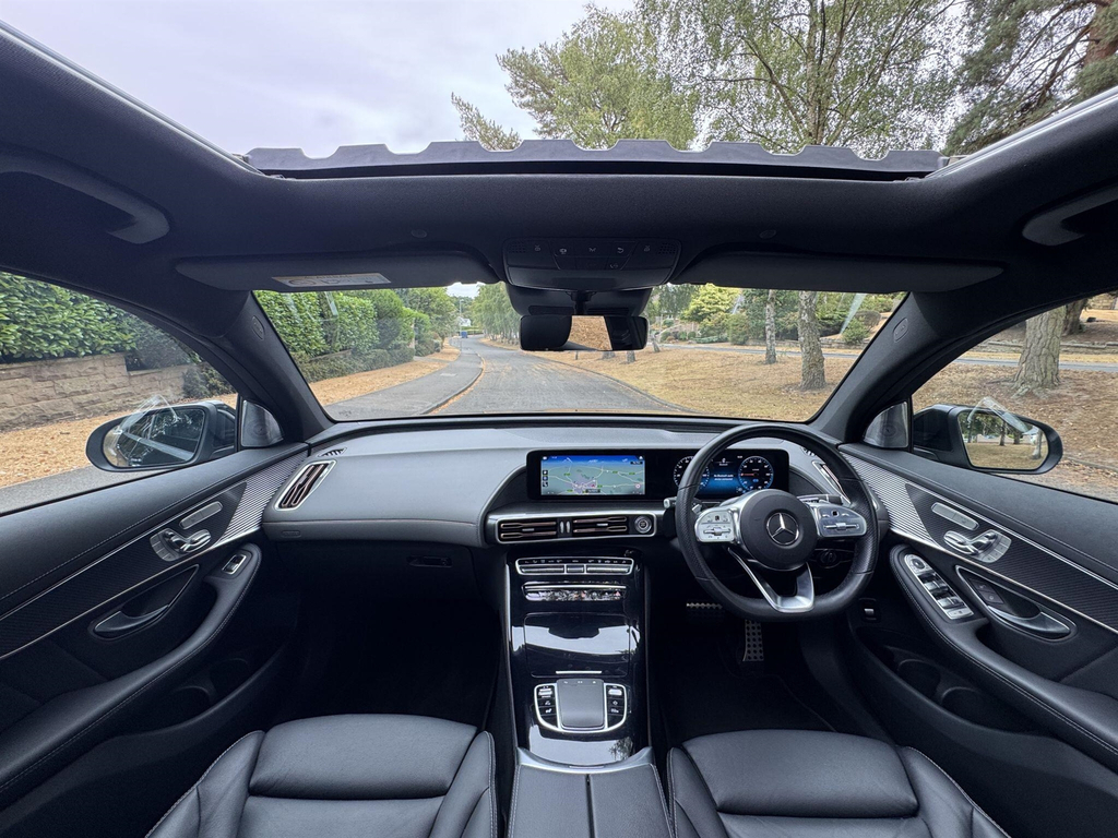 Mercedes-Benz EQC 400 80Kwh Amg Line Premium Plus Suv #4