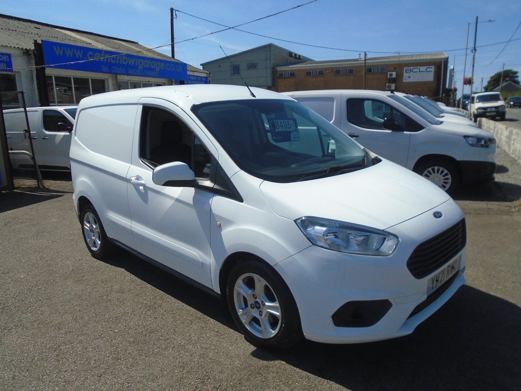 Ford Transit Courier Limited White