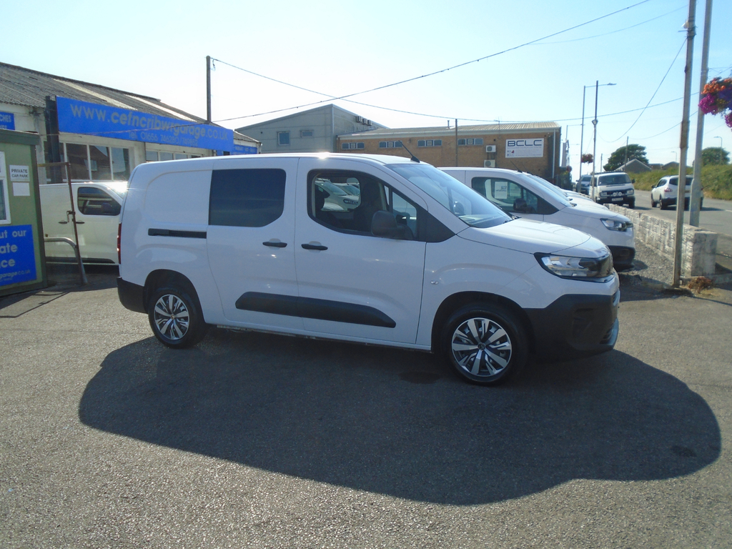 Vauxhall Combo L2h1 2300 5 Seat Crew Van XL #2