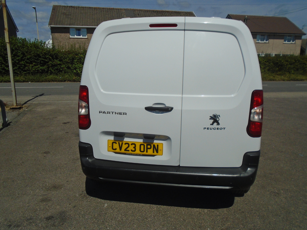 Peugeot Partner Bluehdi Professional Premium Plus L1  #4