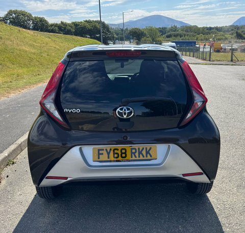 Toyota Aygo X -Plore Vvt-i Black #4