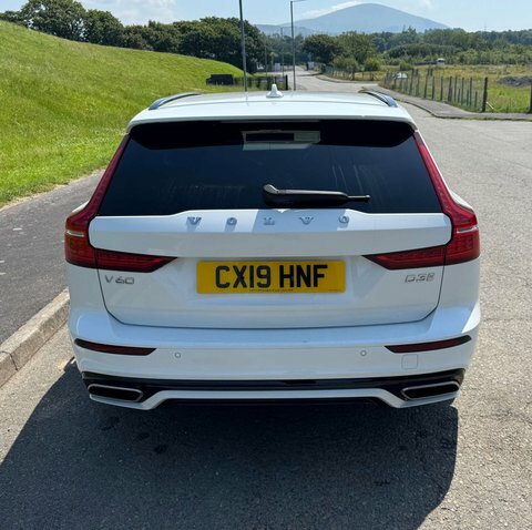 Volvo V60 2.0 V60 R-design White #5