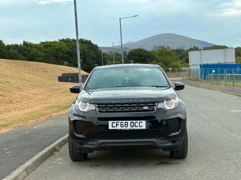 Land Rover Discovery Sport 2.0 Discovery Sport Black #4