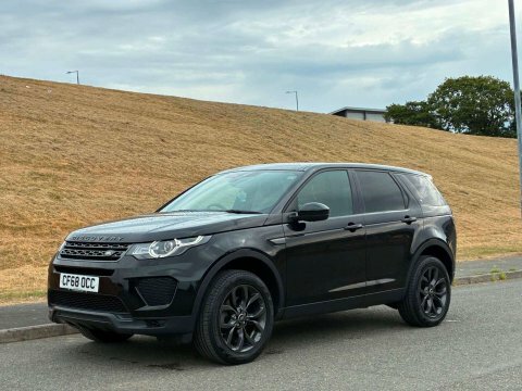 Land Rover Discovery Sport 2.0 Discovery Sport Black #2