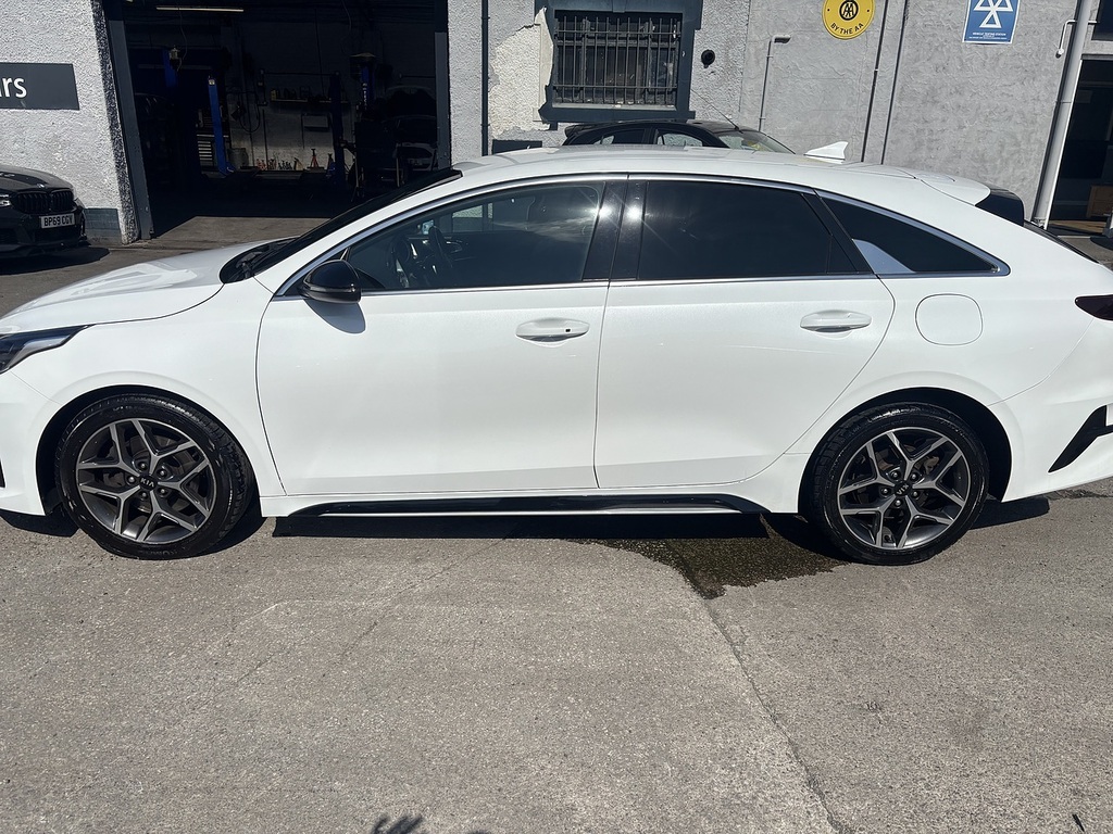 Kia Proceed T-gdi Gt-line White #3