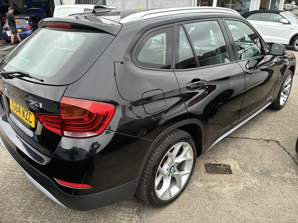 BMW X1 18D Xline Black #5