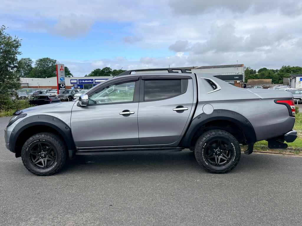 Mitsubishi L200 2.4 Di-d Dc Barbarian Svp II 4Wd Euro 6 Grey #4