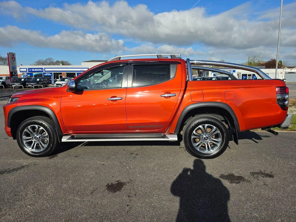 Mitsubishi L200 2.2 Di-d Dc Barbarian 4Wd Euro 6 Ss AY21UDL Orange #4