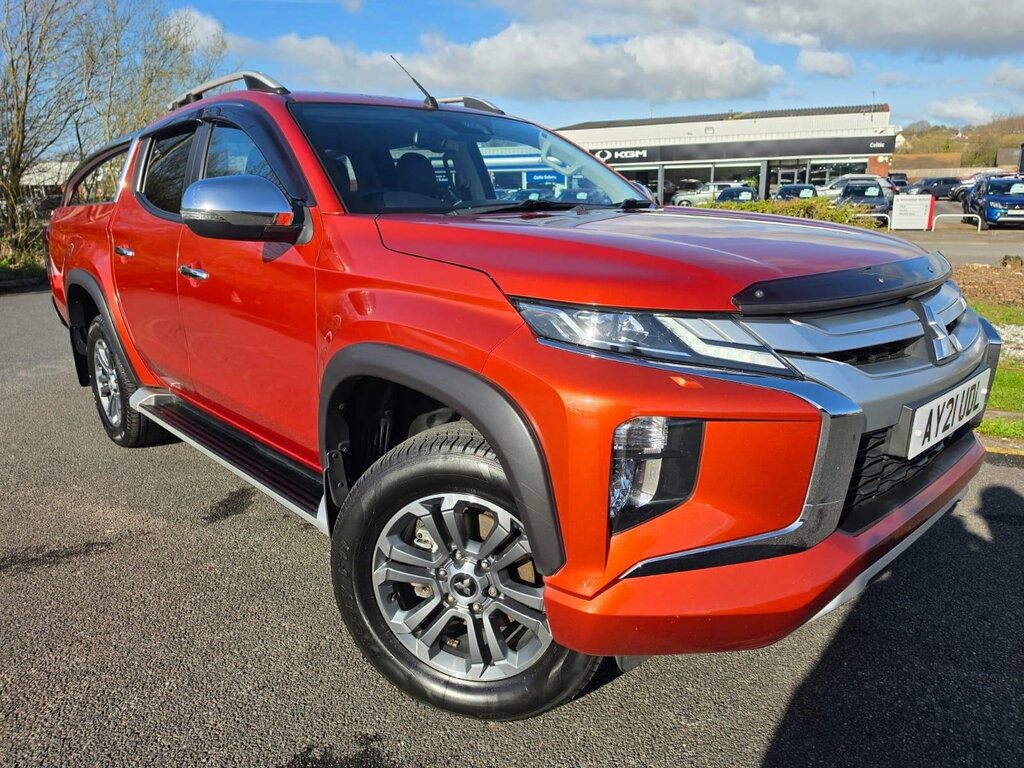 Mitsubishi L200 2.2 Di-d Dc Barbarian 4Wd Euro 6 Ss AY21UDL Orange