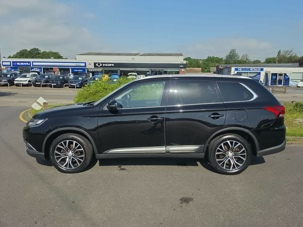 Mitsubishi Outlander 2.2 Di-d 4 4Wd Euro 6 Black #4