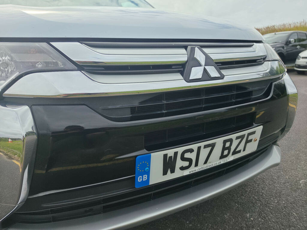 Mitsubishi Outlander 2.2 Di-d 4 4Wd Euro 6 Silver #6