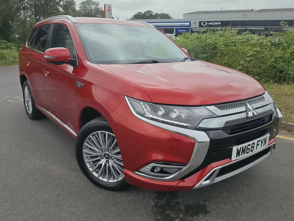 Mitsubishi Outlander 2.4H Twinmotor 13.8Kwh 5H Cvt 4Wd Euro 6 Ss WM68FYN Red