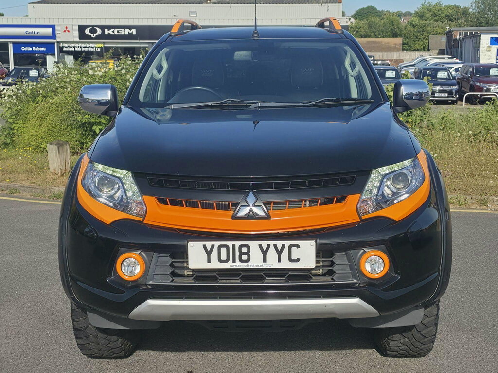 Mitsubishi L200 2.4 Di-d Dc Barbarian Svp II 4Wd Euro 6 YO18YYC Black #2