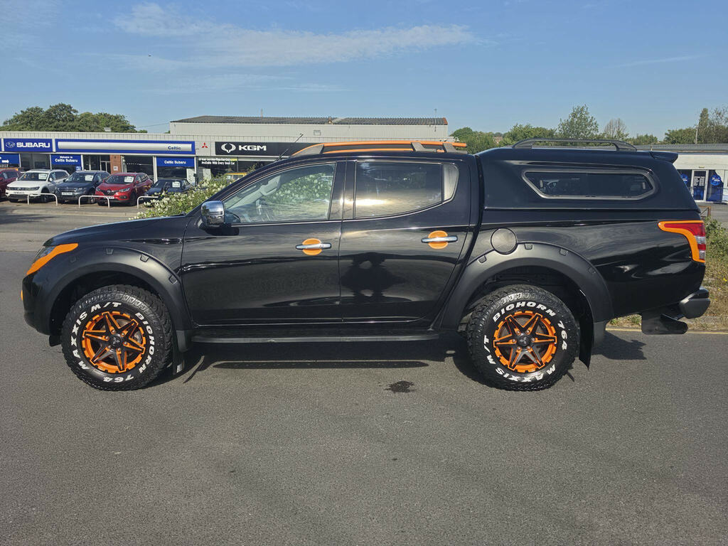 Mitsubishi L200 2.4 Di-d Dc Barbarian Svp II 4Wd Euro 6 YO18YYC Black #4