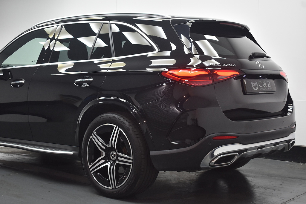 Mercedes-Benz GLC Class Glc 300 4Matic Amg Line Premium Plus 9G-tronic White #12