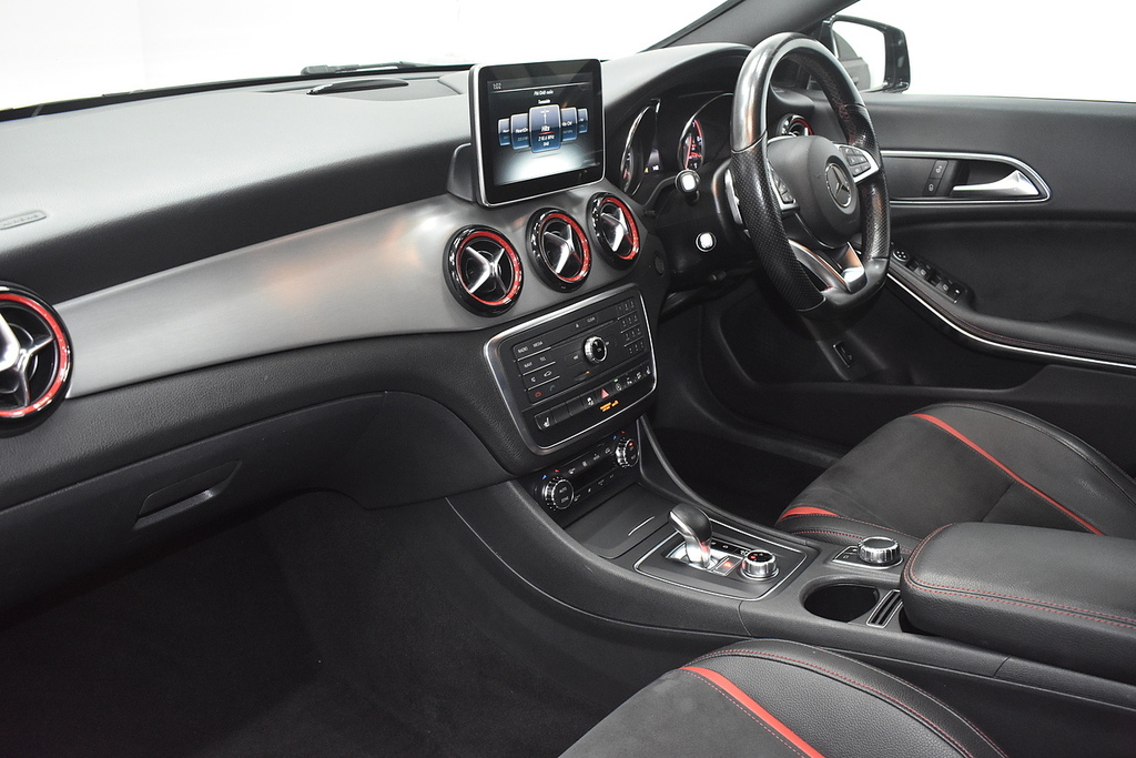 Mercedes-Benz CLA Class Saloon 2.1 Cla220d Amg Sport Coupe 7G-dct Euro 6 Black #9