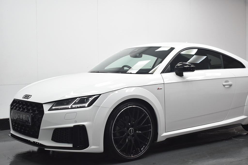 Audi TT Coupe White #3