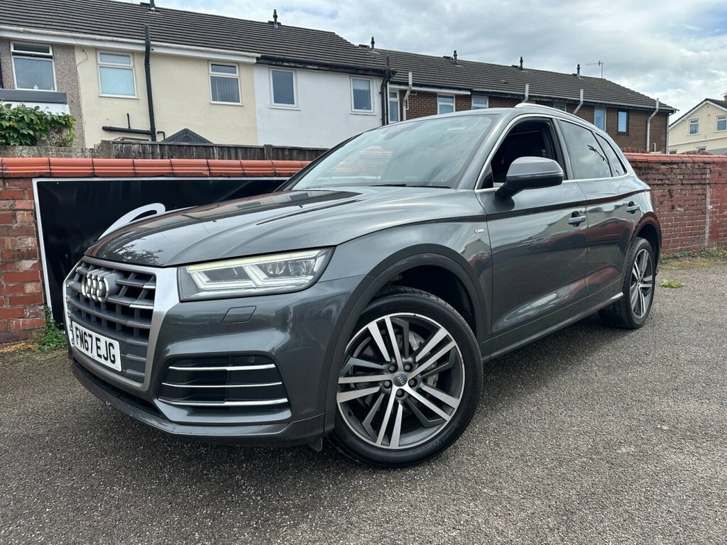 Audi Q5 2L Black Edition Grey