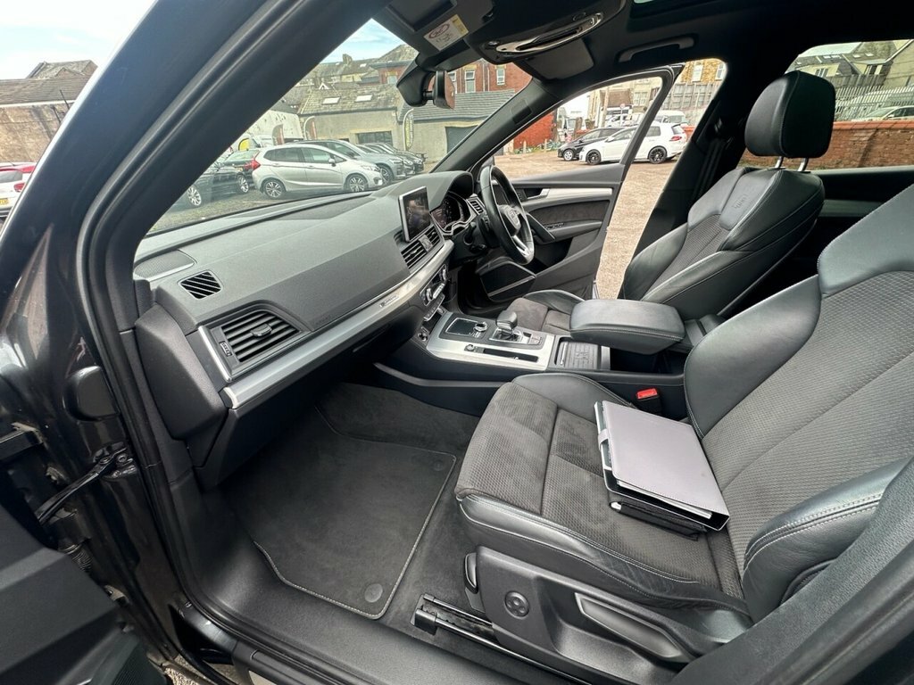 Audi Q5 2L Black Edition Grey #6
