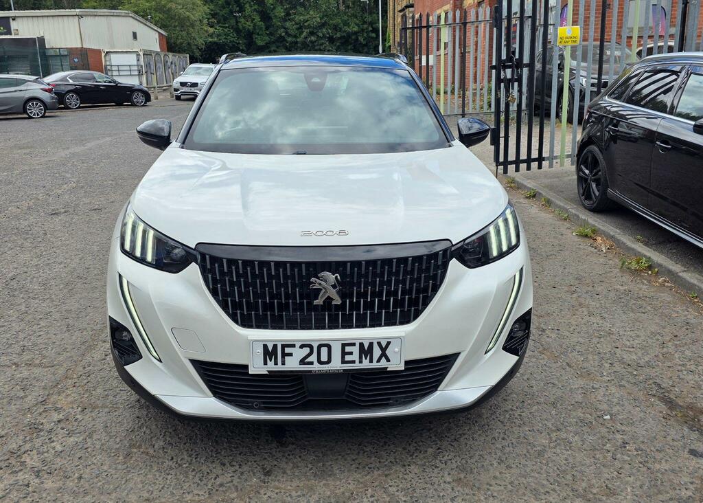 Peugeot 2008 Gt Line White #2
