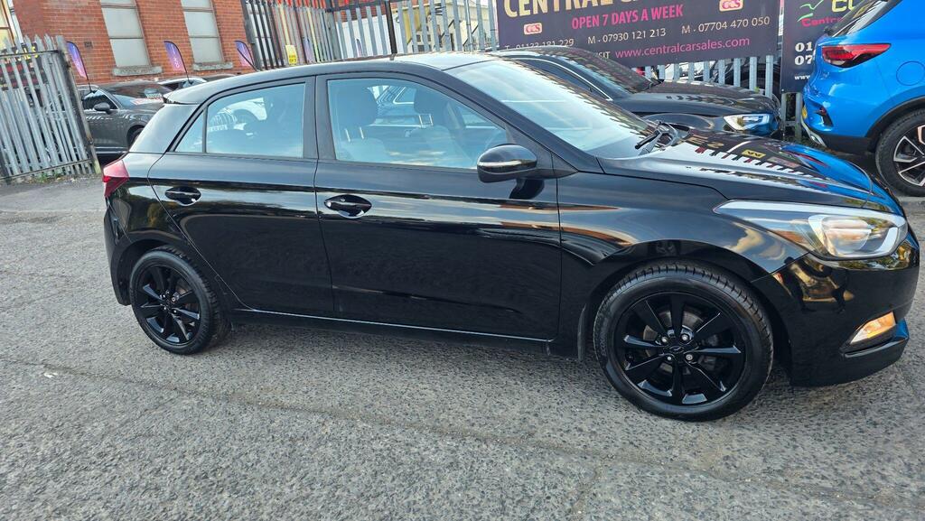 Hyundai I20 Se Black #5