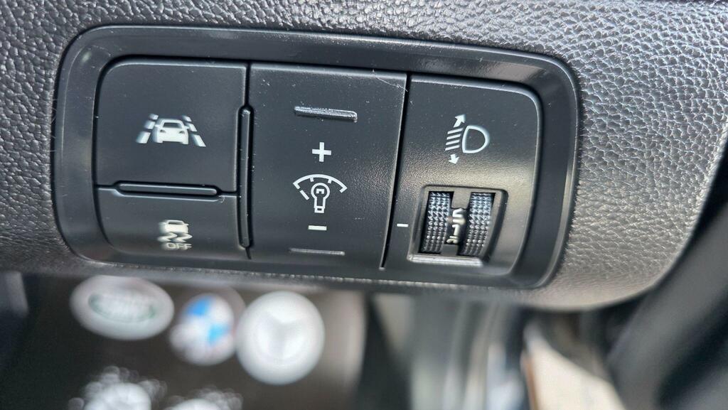 Hyundai I20 1.2 Blue Drive Se Euro 6 Ss Silver #37