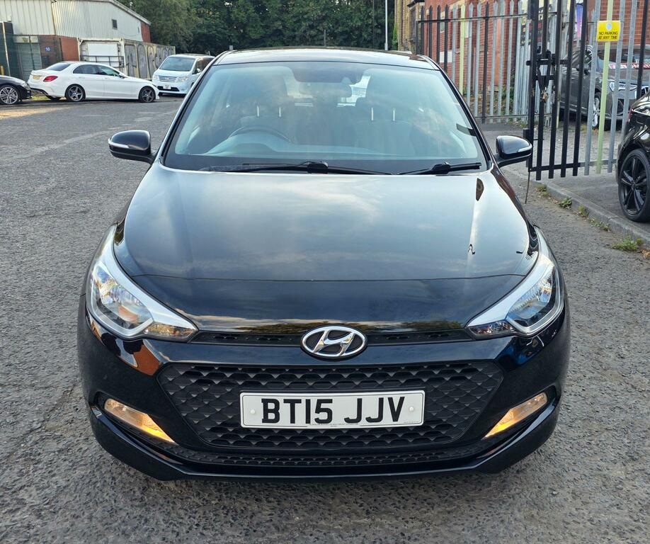 Hyundai I20 Se Black #2