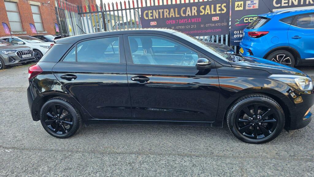 Hyundai I20 1.2 Blue Drive Se Euro 6 Ss Silver #7