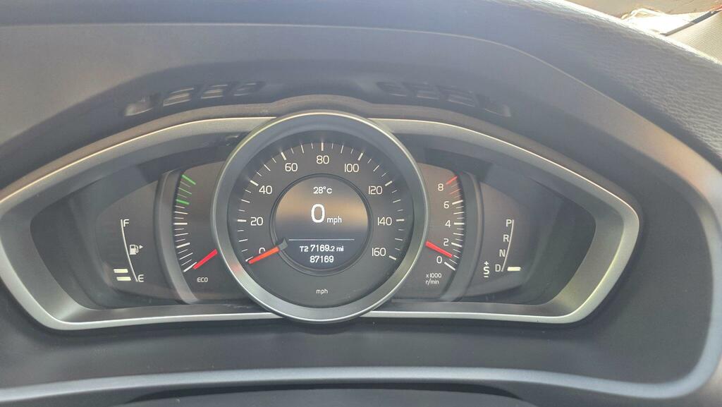 Volvo V40 2.0 D4 R-design 188 Bhp. Free Road Tax-cazulez Red #41