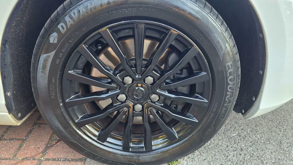 Volvo V40 2.0 D4 R-design 188 Bhp. Free Road Tax-cazulez Red #49
