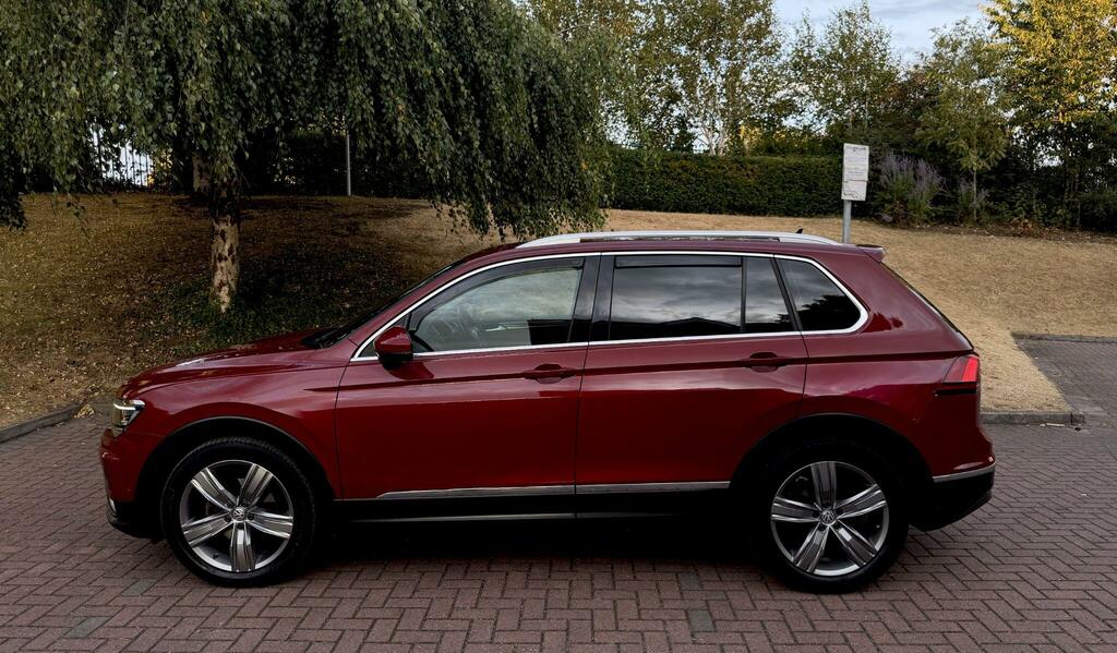 Volkswagen Tiguan Sel Red #6