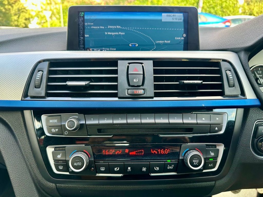 BMW 4 Series Gran Coupe 3L M Sport Black #16