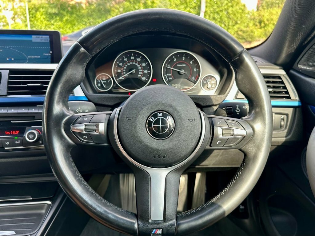 BMW 4 Series Gran Coupe 3L M Sport Black #17