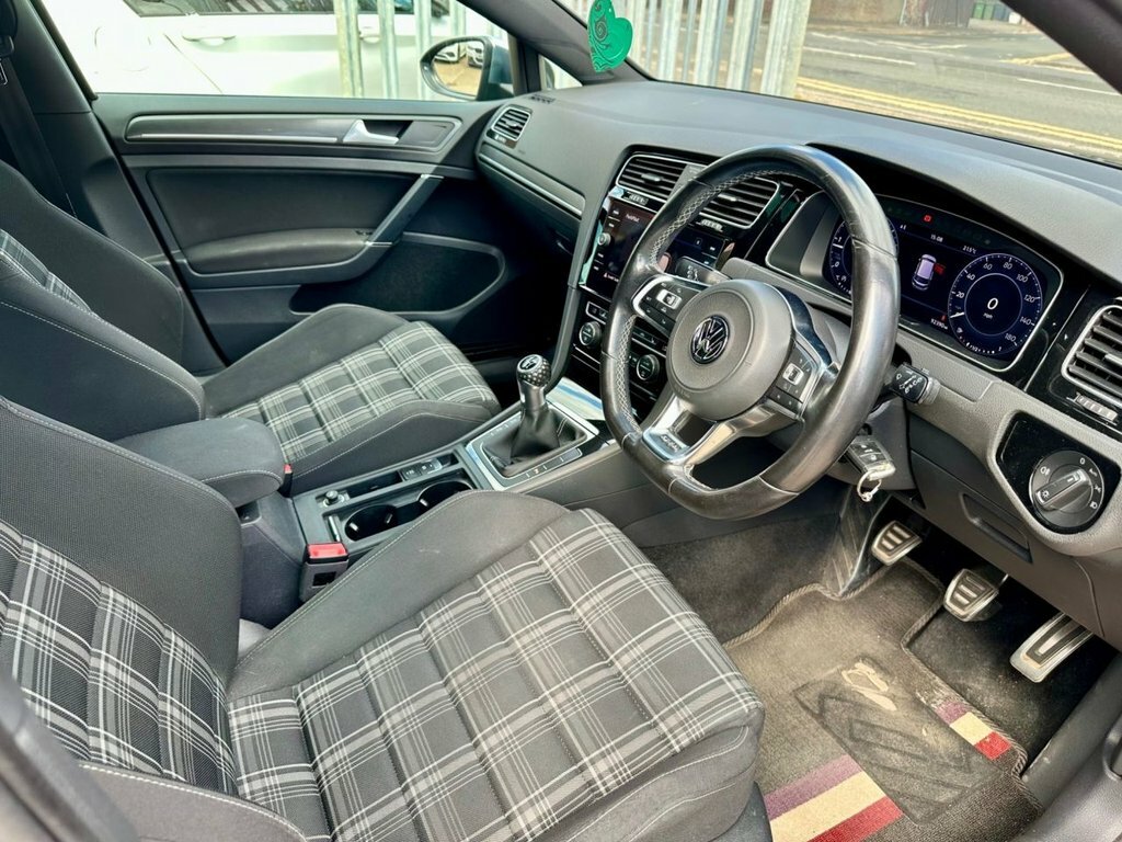 Volkswagen Golf 2.0 Tdi Bluemotion Tech Gt Estate Manua White #11