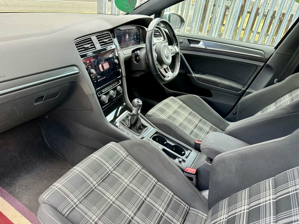Volkswagen Golf 2.0 Tdi Bluemotion Tech Gt Estate Manua White #14