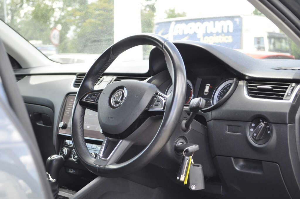 Skoda Octavia 1.4 Octavia Se L Tsi Grey