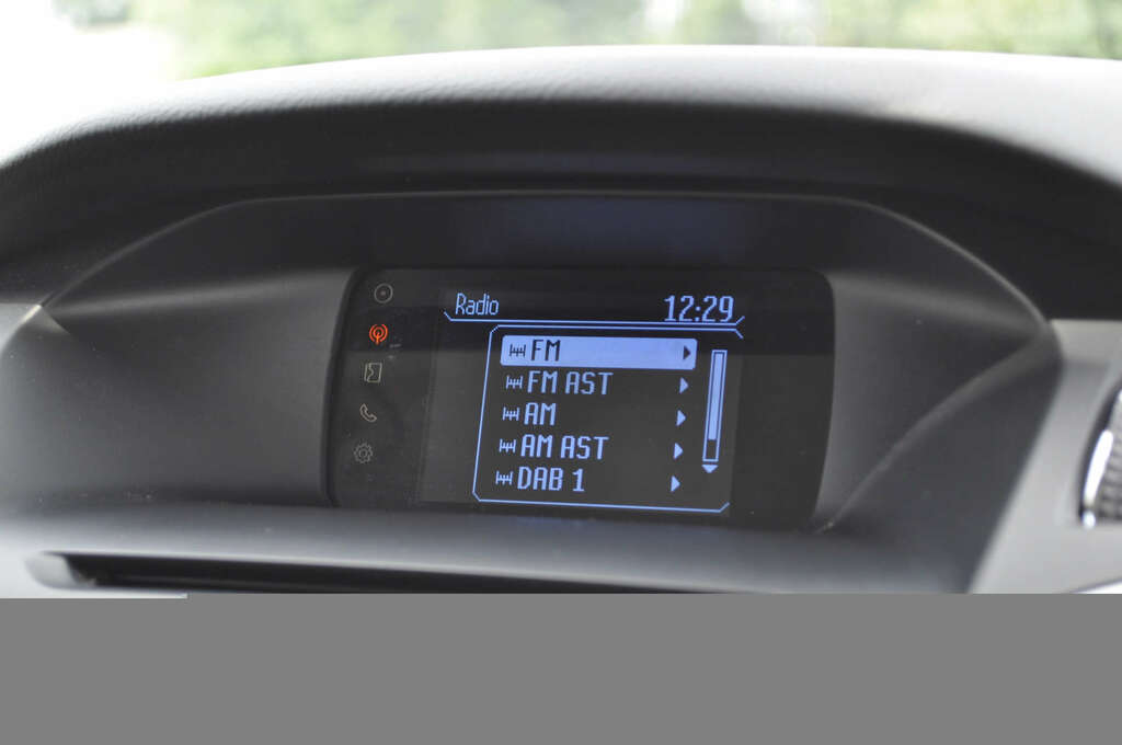 Ford Focus 1.6 Focus Zetec 125 Red #6