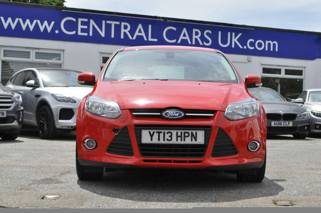 Ford Focus 1.6 Focus Zetec 125 Red #2