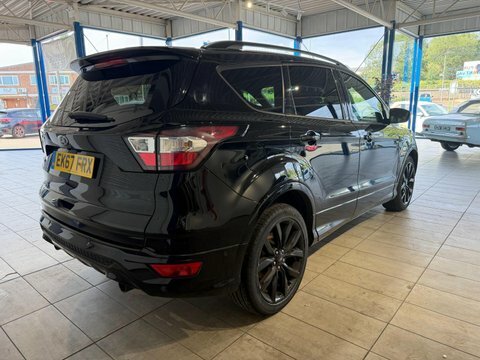 Ford Kuga Ford Kuga 1.5 Tdci Titanium X 2Wd Euro 6 Ss Red #3