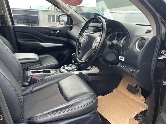 Nissan Navara 2.3 Dci N-guard Pickup Double Cab Black #4