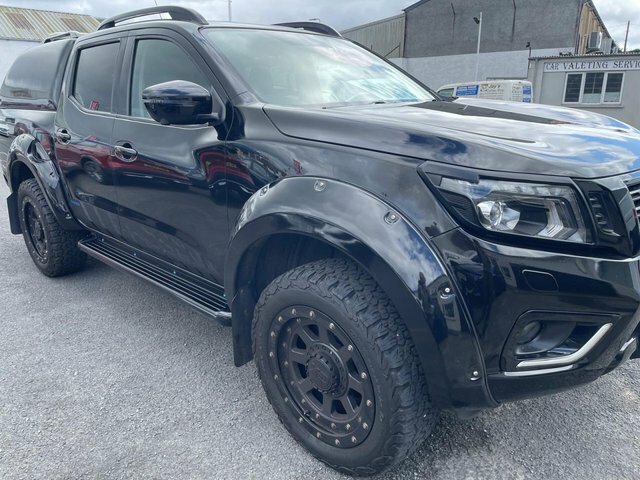 Nissan Navara 2.3 Dci N-guard Pickup Double Cab Black #2