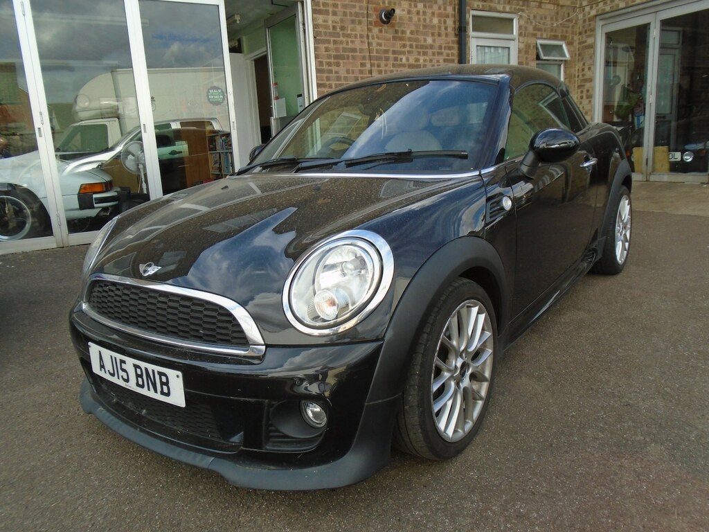 Mini Coupe 1.6 Cooper Black