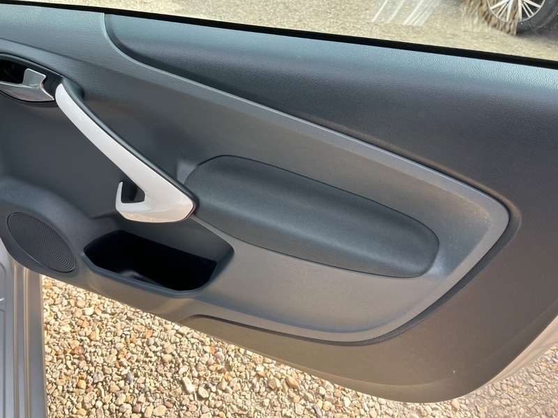 Ford KA Zetec Silver #4