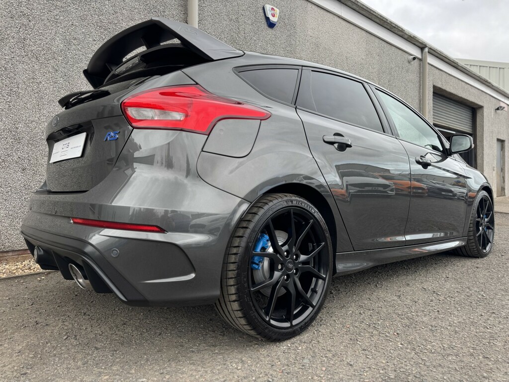 Ford Focus Hatchback 2.3 T Ecoboost Rs 2017 BW17YBH Grey #5
