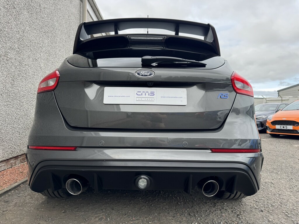 Ford Focus Hatchback 2.3 T Ecoboost Rs 2017 BW17YBH Grey #3