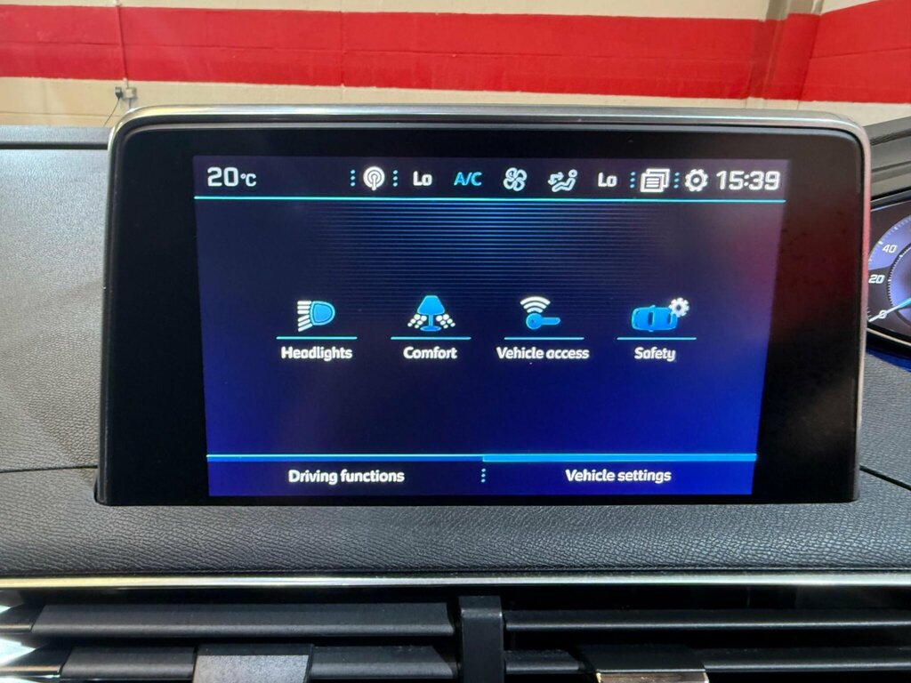 Peugeot 3008 1.2 Puretech Gt Line Premium #52