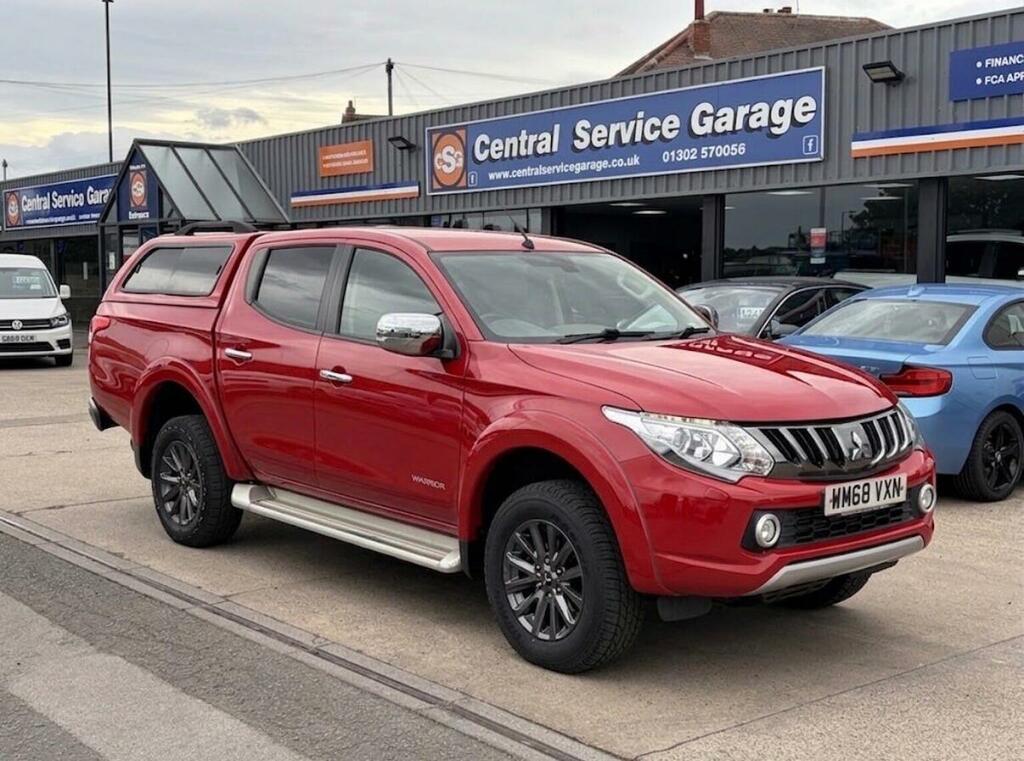 Mitsubishi L200 2.4 Di-d Dc Warrior 4Wd Euro 6 Red