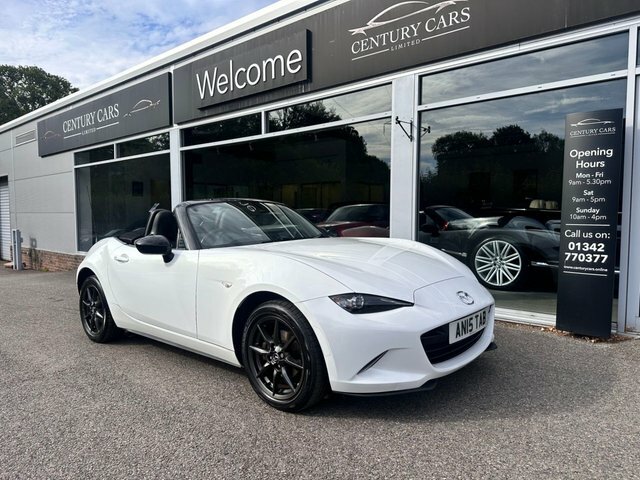 Mazda MX-5 Convertible White #3