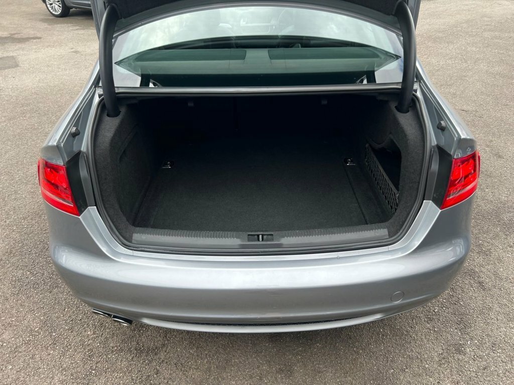 Audi A4 2L Executive S Line Grey #4